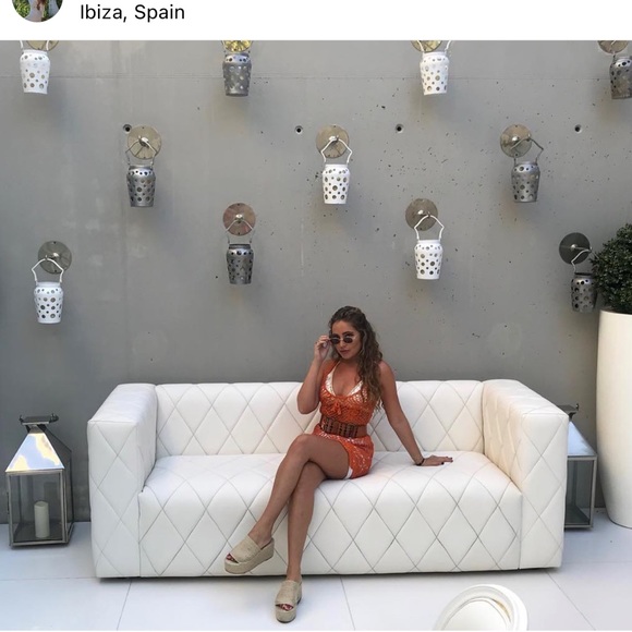 Crotchet orange dress - Picture 3 of 3